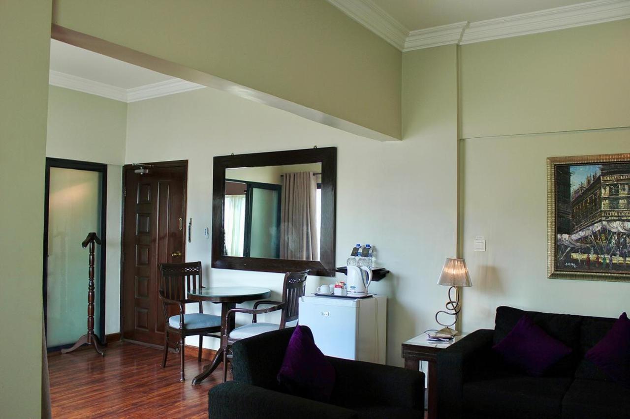 The Reserve Boutique Hotel Karachi Exterior photo