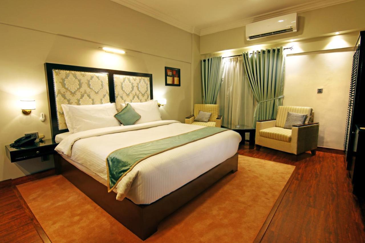 The Reserve Boutique Hotel Karachi Exterior photo